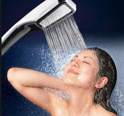 Có nên tắm ngay sau khi xông hơi?