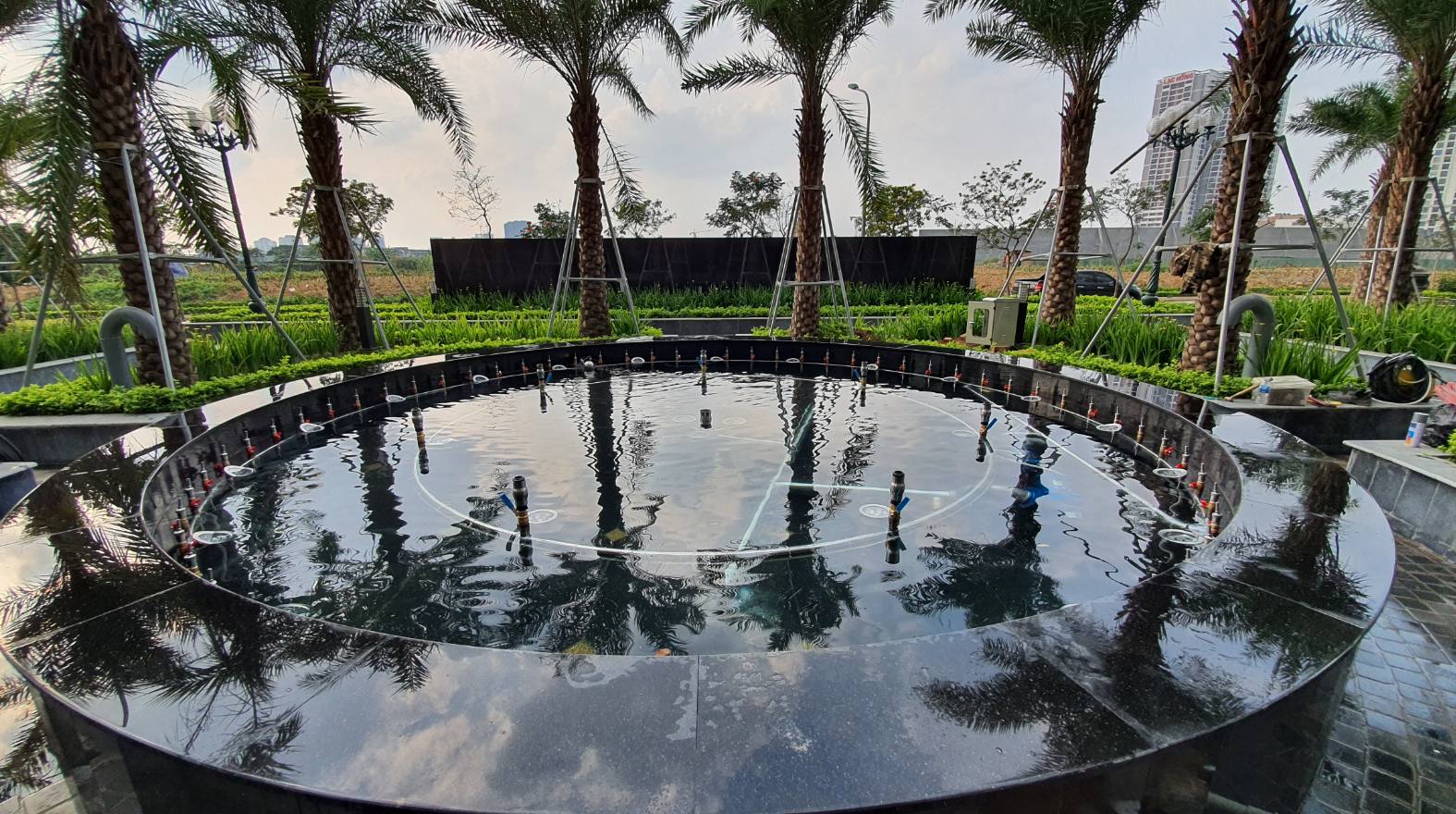 Thiết kế thi công lắp đặt đài phun nước tại Hà Nội