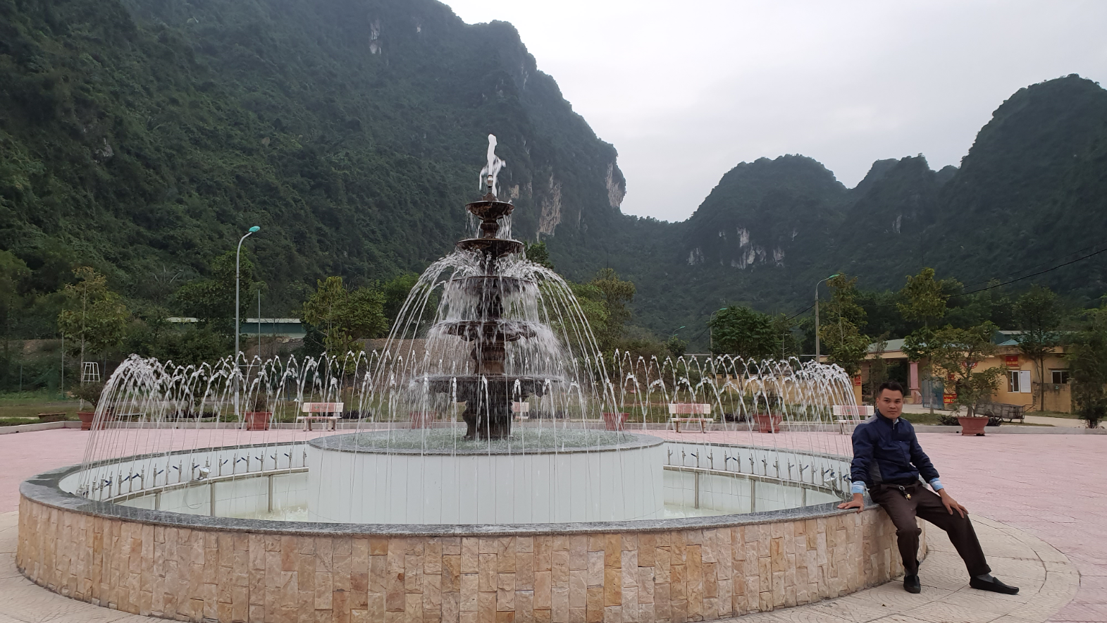Thi công đài phun nước tại Hòa Bình