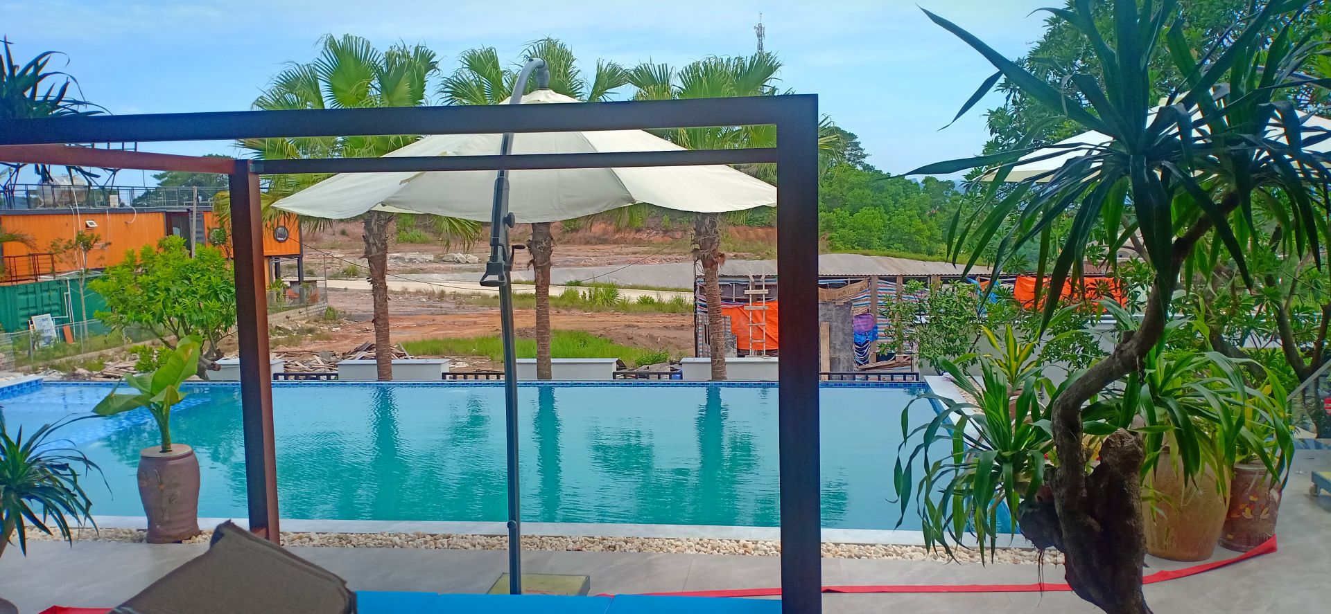 thiết bi bể bơi châu âu